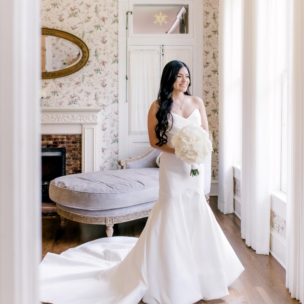 Essence of Australia, Size 6, White Wedding Dress. Style D3340